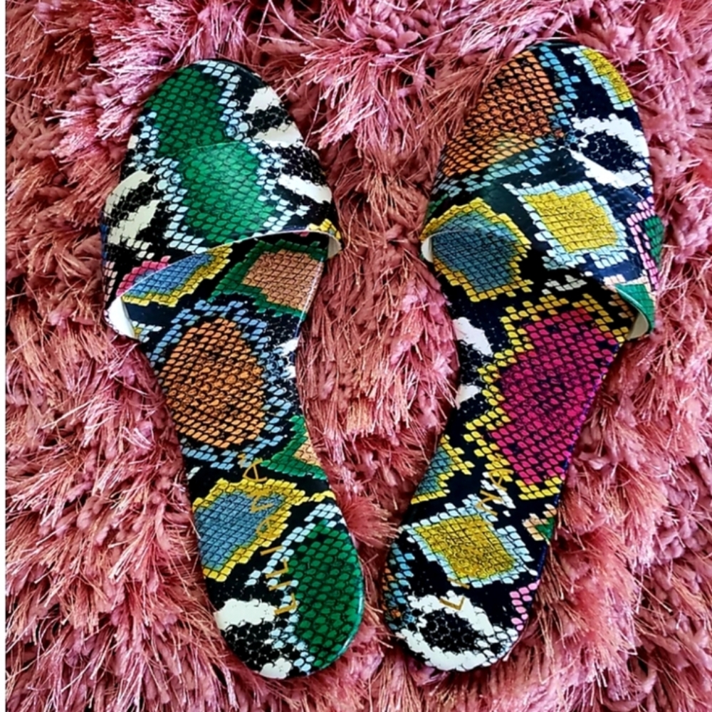 🌹Snakeskin Sandals🌹